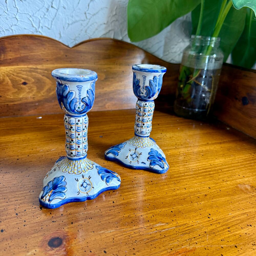 Vintage Delft Style Candlesticks Pair Blue White Hand Painted Dutch Farmhouse - Picture 8 of 9